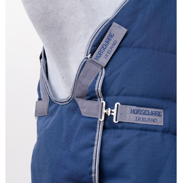 Manta Horseware Rambo Optimo Stable Plus 200g Marino / tormenta / gris plateado Azul marino Manta Horseware Rambo Optimo Stable Plus 200g Marino / tormenta / gris plateado Azul marino