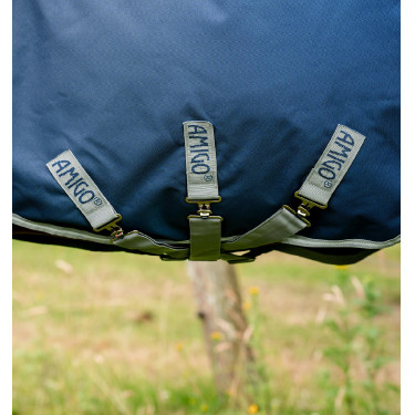 Cobertura Horseware Amigo 1200D Plus Turnout Bundle 50g 100g y 200g Marino / gris titanio / plata Azul marino Cobertura Horseware Amigo 1200D Plus Turnout Bundle 50g 100g y 200g Marino / gris titanio / plata Azul marino