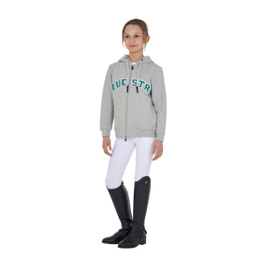 Sudadera infantil con capucha cremallera y letras efecto toalla