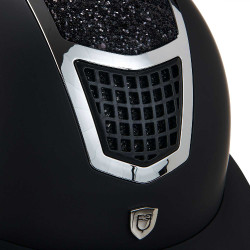 Casco con brillos y visera ancha homologación EN 1384-2023