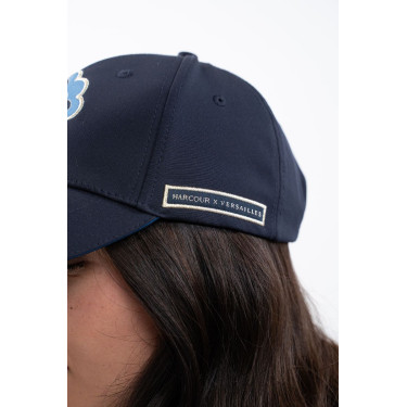 Gorra Harcour x Versailles Kate Marino Azul marino