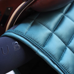 Manta de silla ecuestre Shires Arma Eltar Satin | Equi-Clic Manta de silla ecuestre Shires Arma Eltar Satin | Equi-Clic