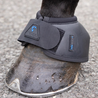 Campanas de equitación ARMA NX‑MAX+ Shires para caballo