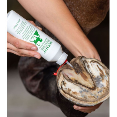 Aceite regenerador para cascos de caballo Keratil Aceite regenerador para cascos de caballo Keratil