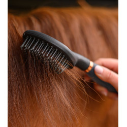 Cepillo equitación cerdas largas con mango gel