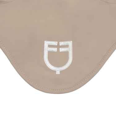 Capucha de tejido técnico con logotipo en contraste Equestro Capucha de tejido técnico con logotipo en contraste Equestro