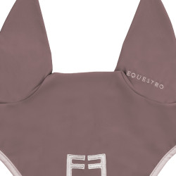 Capa para orejas en tejido técnico con acabados en contraste Equestro Capa para orejas en tejido técnico con acabados en contraste Equestro