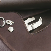 Bates Caprilli Cair® Close Contact Castaño