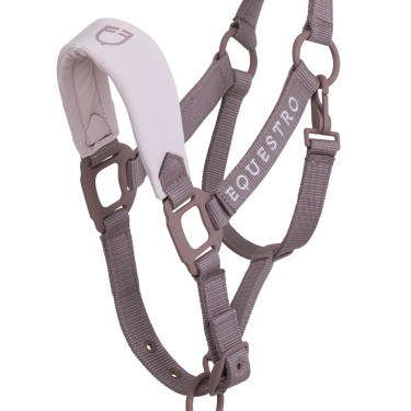 Cabezada técnica con doble ajuste y hebillas recubiertas de goma Equestro Cabezada técnica con doble ajuste y hebillas recubiertas de goma Equestro