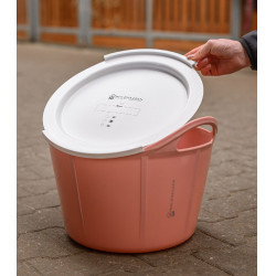 Cubo flexible 17 L para establo y cuadra Waldhausen