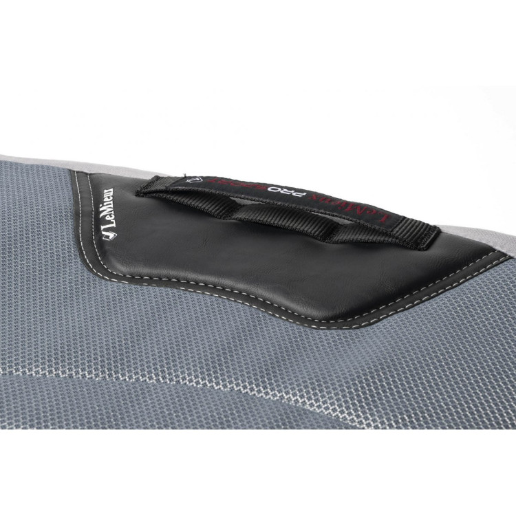 Mantilla LeMieux Ultra Mesh Dressage Square Mantilla LeMieux Ultra Mesh Dressage Square