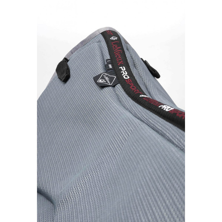 Mantilla LeMieux Ultra Mesh Dressage Square Mantilla LeMieux Ultra Mesh Dressage Square