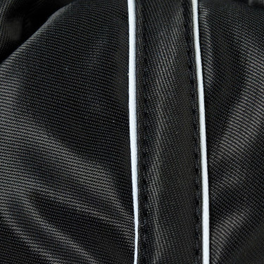 Orejeras sin bolas Finn-Tack Negro