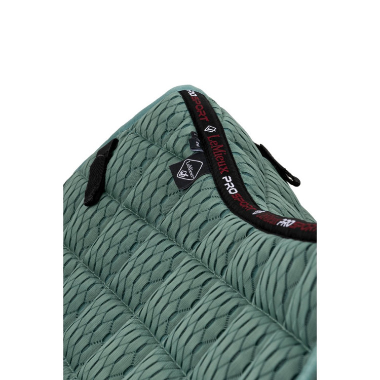 Mantilla LeMieux Carbon Mesh Close Contact Square Mantilla LeMieux Carbon Mesh Close Contact Square