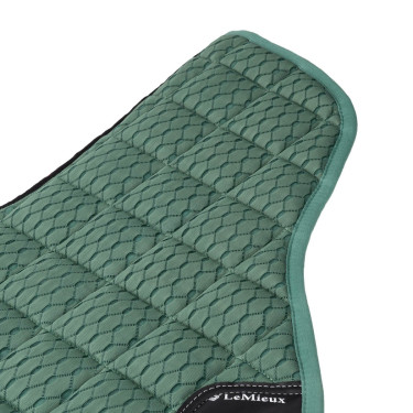 Mantilla LeMieux Carbon Mesh Close Contact Half Square Mantilla LeMieux Carbon Mesh Close Contact Half Square