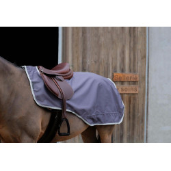 Manta riñonera EQUITHÈME TYREX 1200D reciclada y forrada de polar