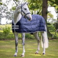 Bajomanta LeMieux Arika 100g Azul marino Bajomanta LeMieux Arika 100g Azul marino