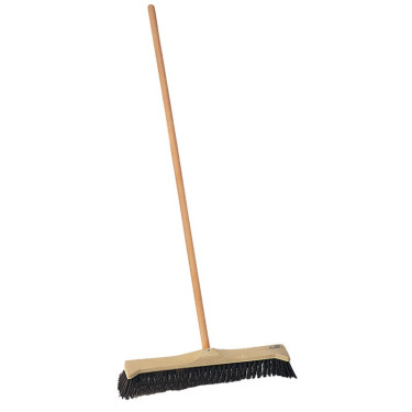 Escobas cuadra La Gée