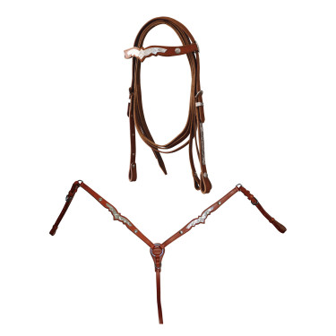 Brida western Lakota con pechopetral y riendas decoradas con adornos de plata Brida western Lakota con pechopetral y riendas decoradas con adornos de plata